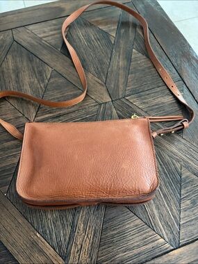 Madewell Simple Brown Leather Crossbody Bag Adjustable Strap